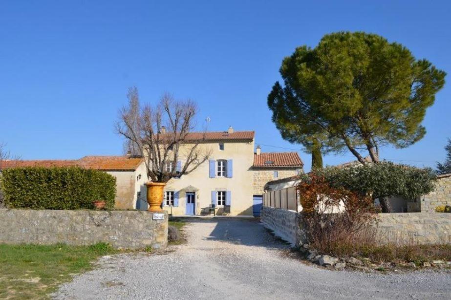 Le Mas De La Chadeniere Villeneuve-de-Berg Exterior photo
